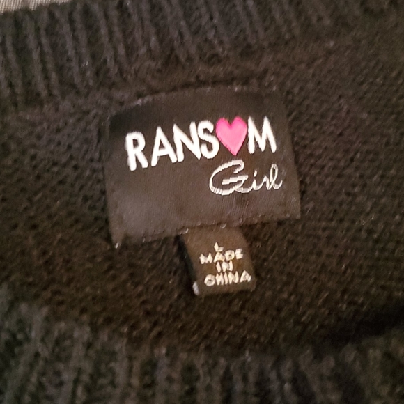 Sweater - Picture 3 of 3